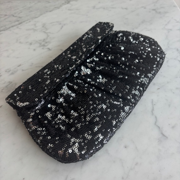 New black & silver sparkling-paillette clutch bag - Picture 2 of 5